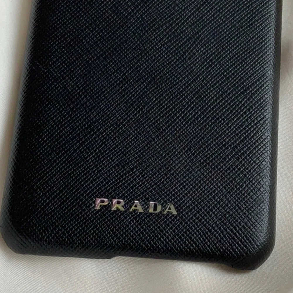 PRADA phone case - Picture 2 of 10